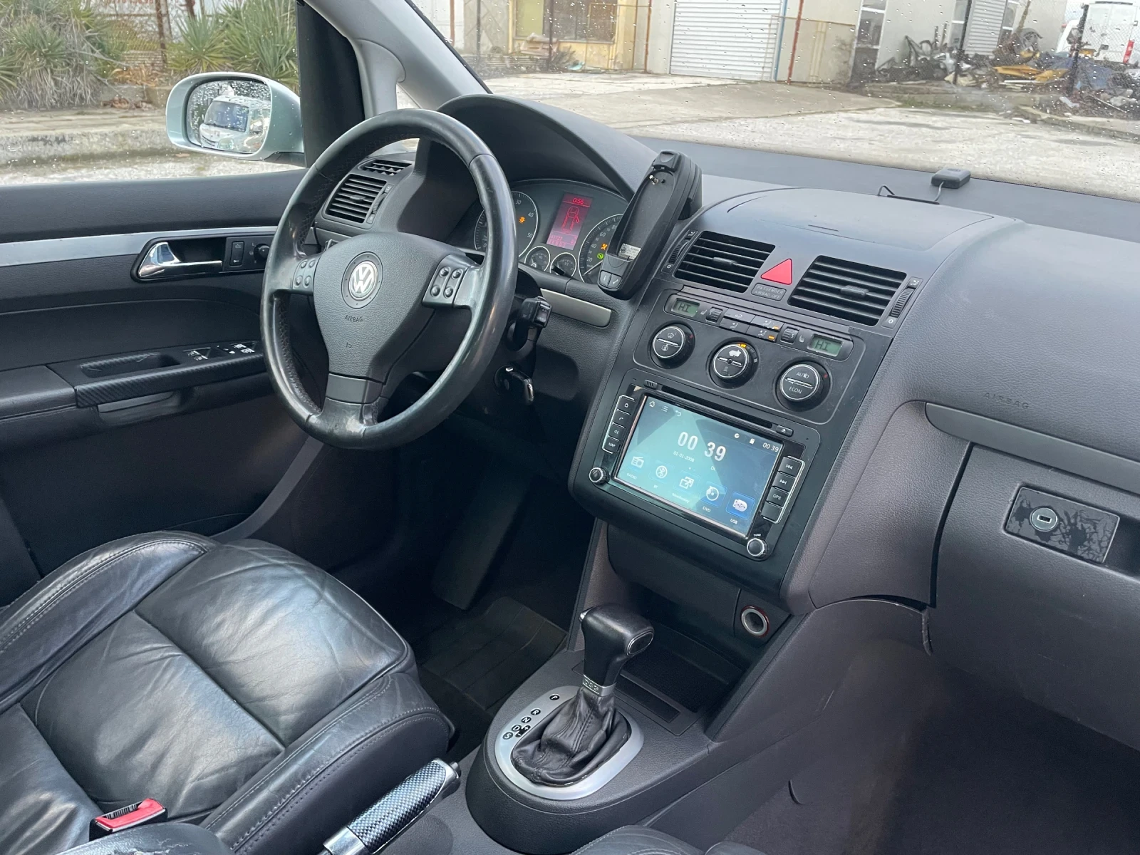 VW Touran 7 ����� ���� | Mobile.bg � ����������� 13