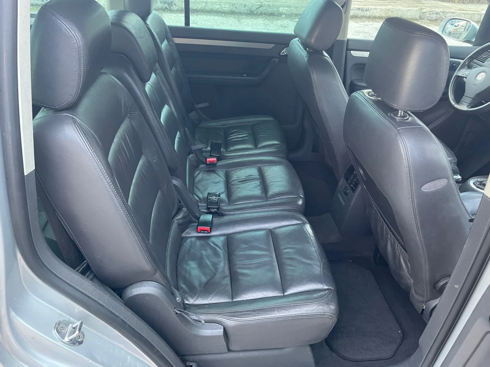 VW Touran 7 ����� ���� | Mobile.bg � ����������� 14