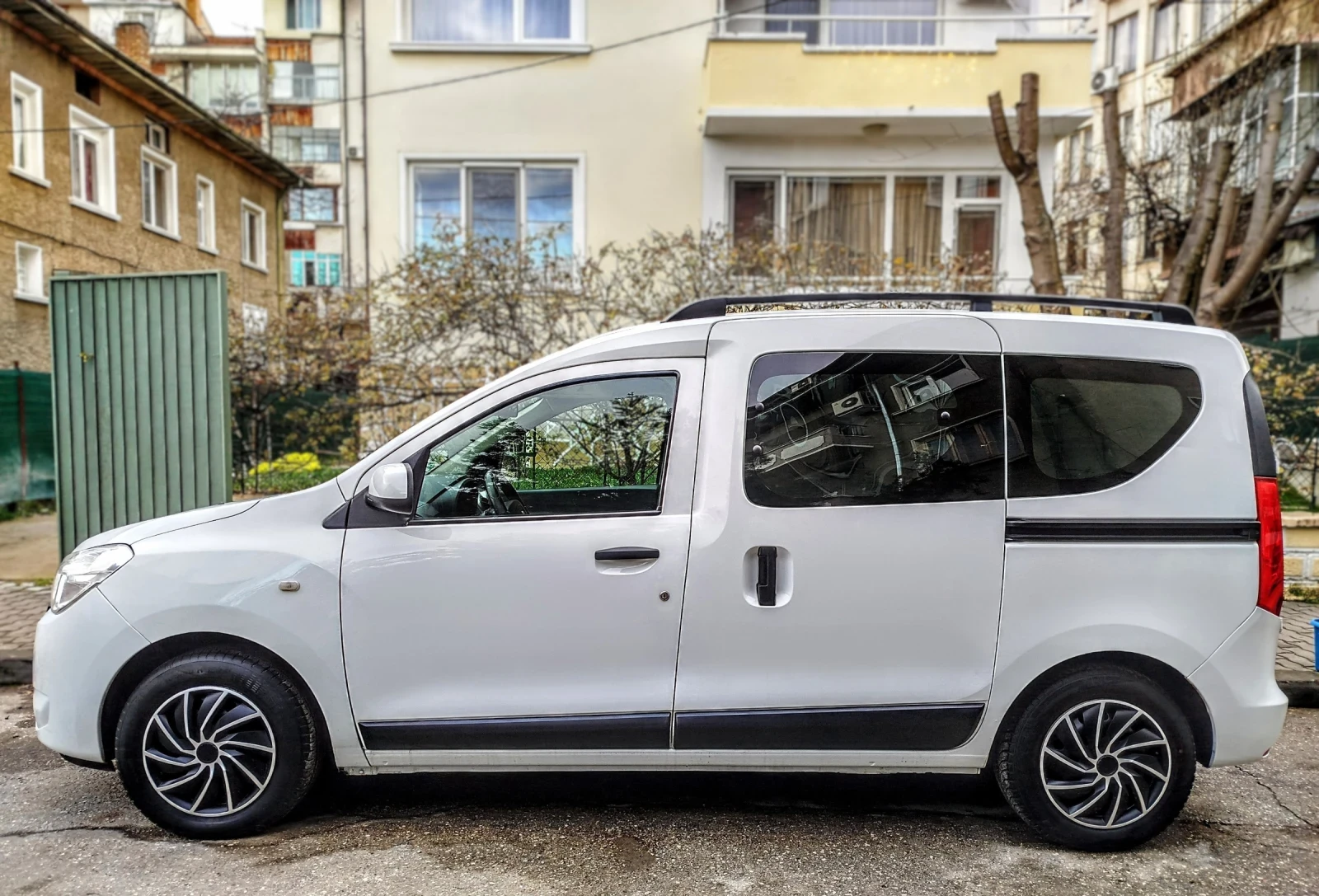 Dacia Dokker 5 места  мн. ЗАПАЗЕНА - изображение 5