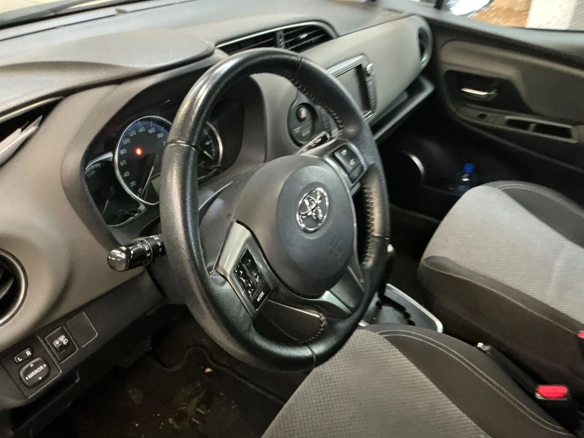Toyota Yaris 1.5 Hybrid Active | Mobile.bg � ����������� 12