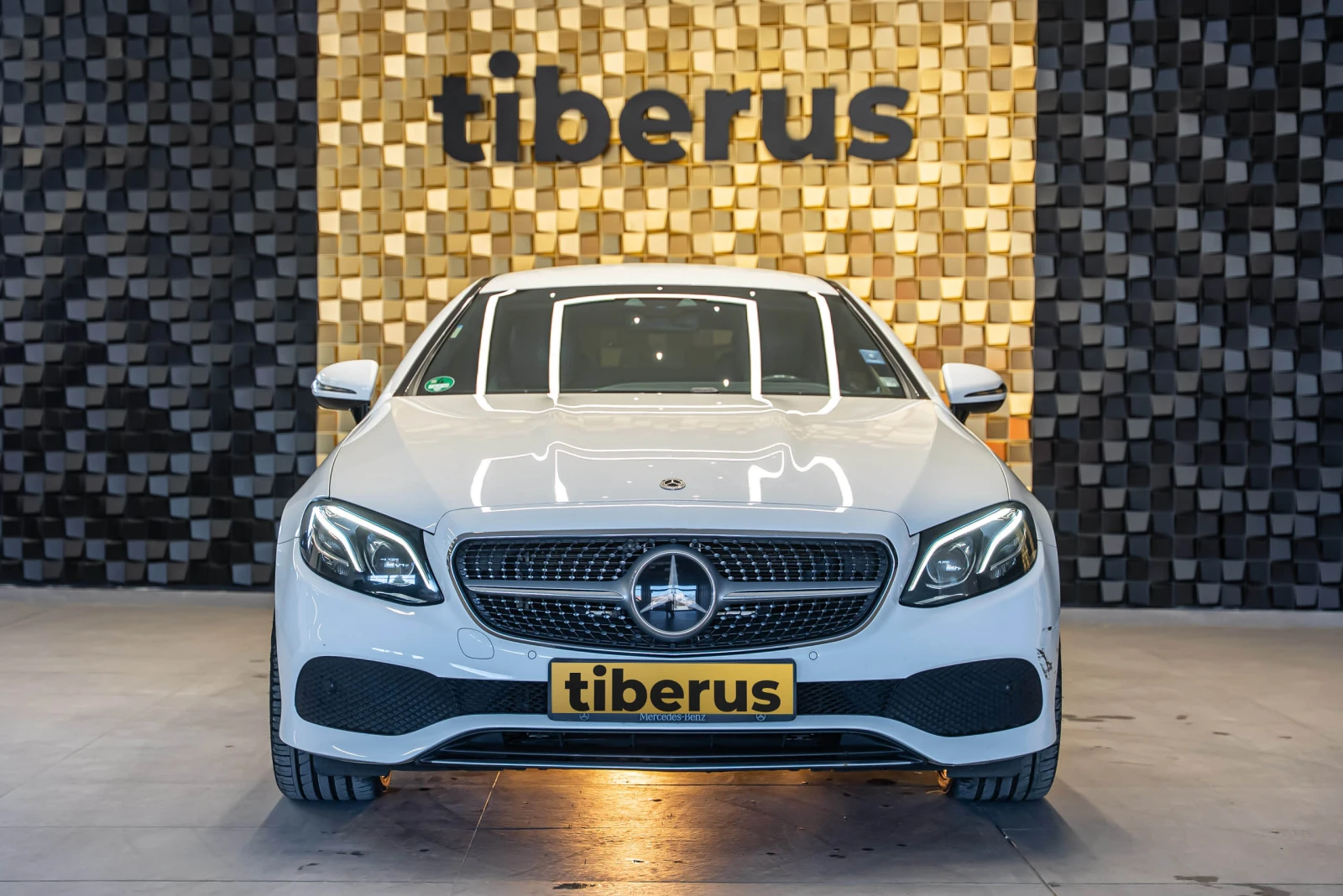 Mercedes-Benz E 200 Coupe