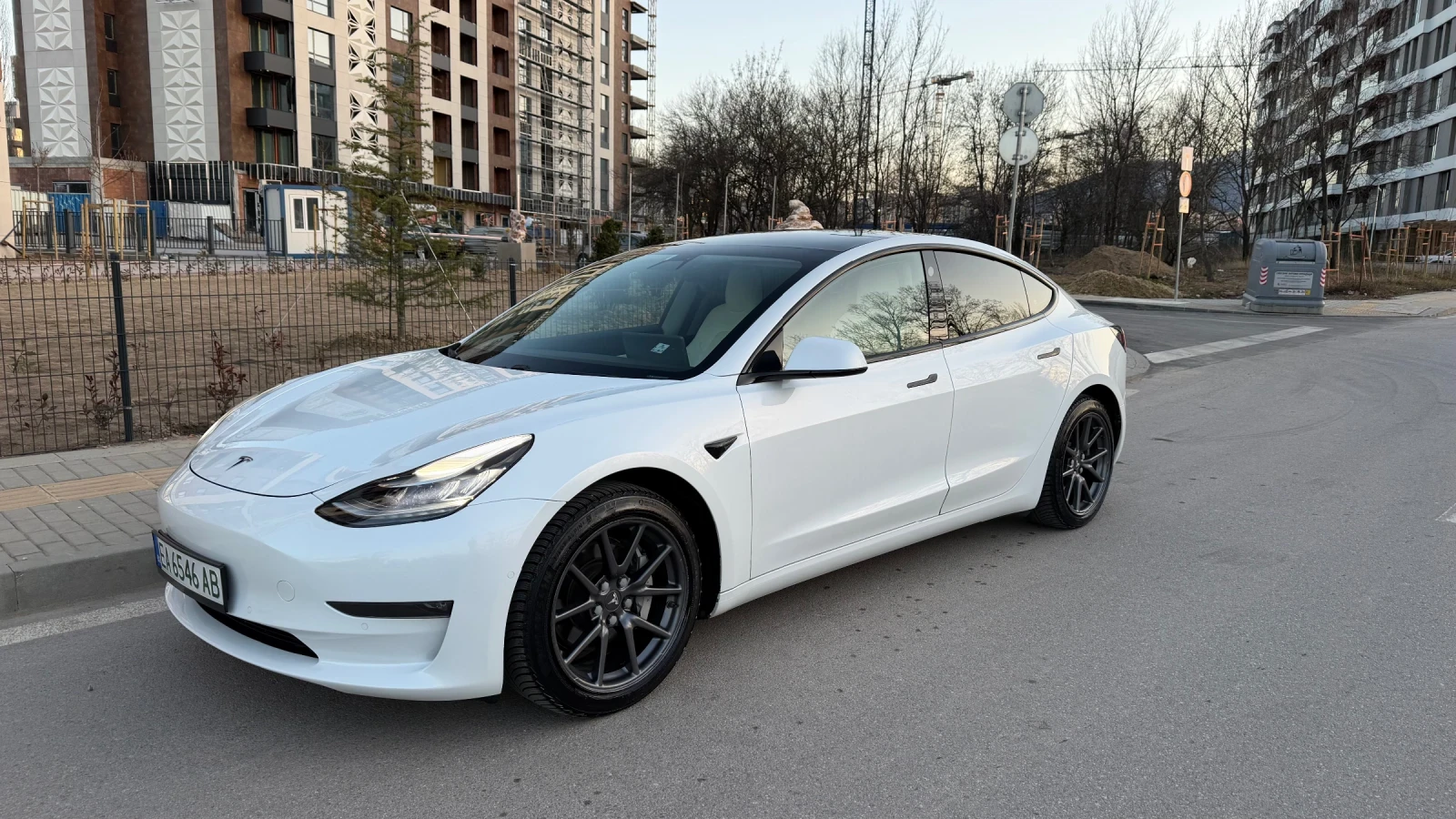 Tesla Model 3 Long Range 4x4 Перфектна