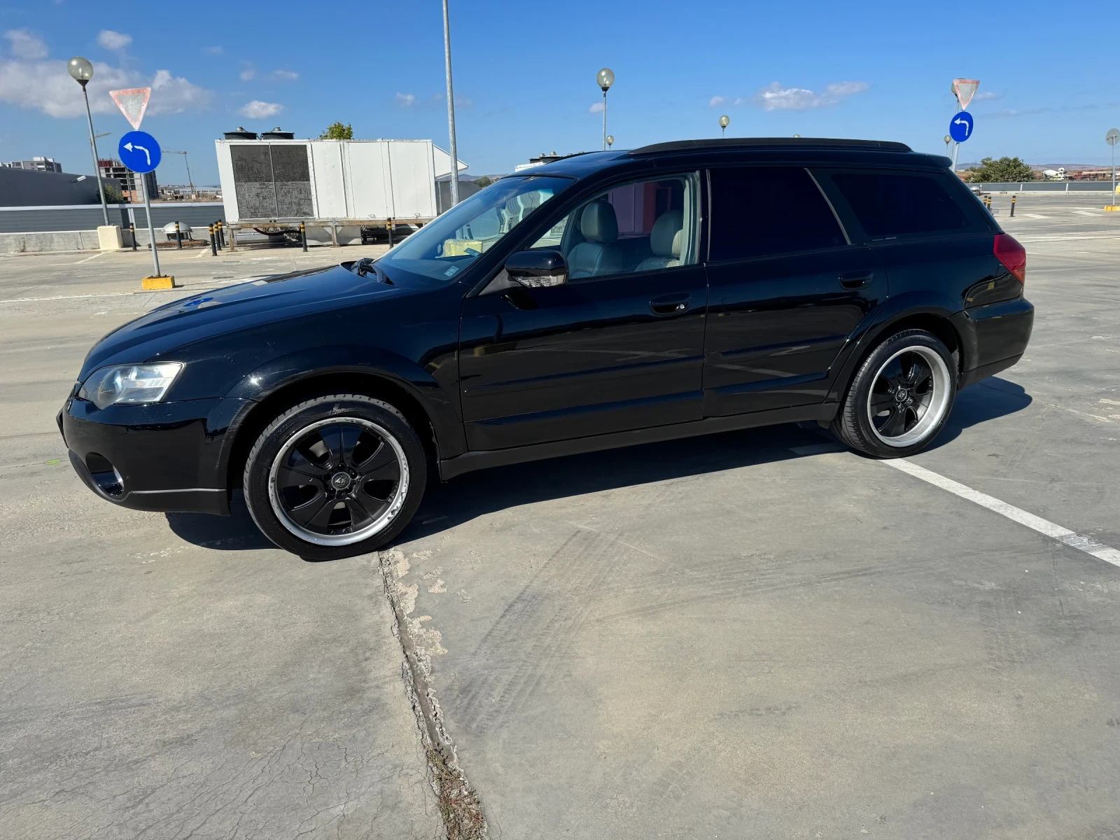 Subaru Outback, снимка 2 - Автомобили и джипове - 53936830