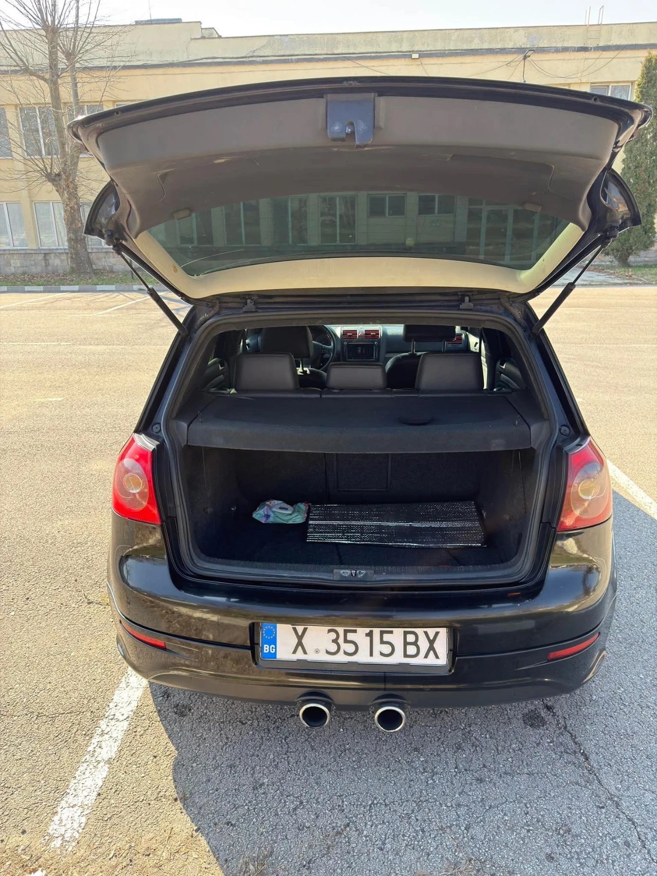VW Golf 1.9 TDI, снимка 2 - Автомобили и джипове - 54741962