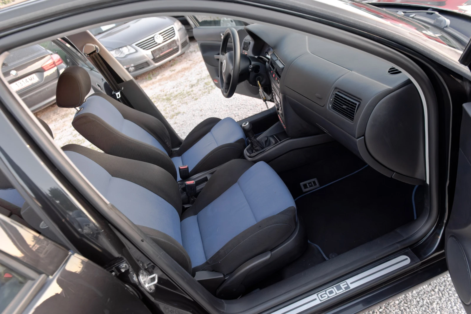 VW Golf 1.9tdi 90ks, снимка 10 - Автомобили и джипове - 54861256