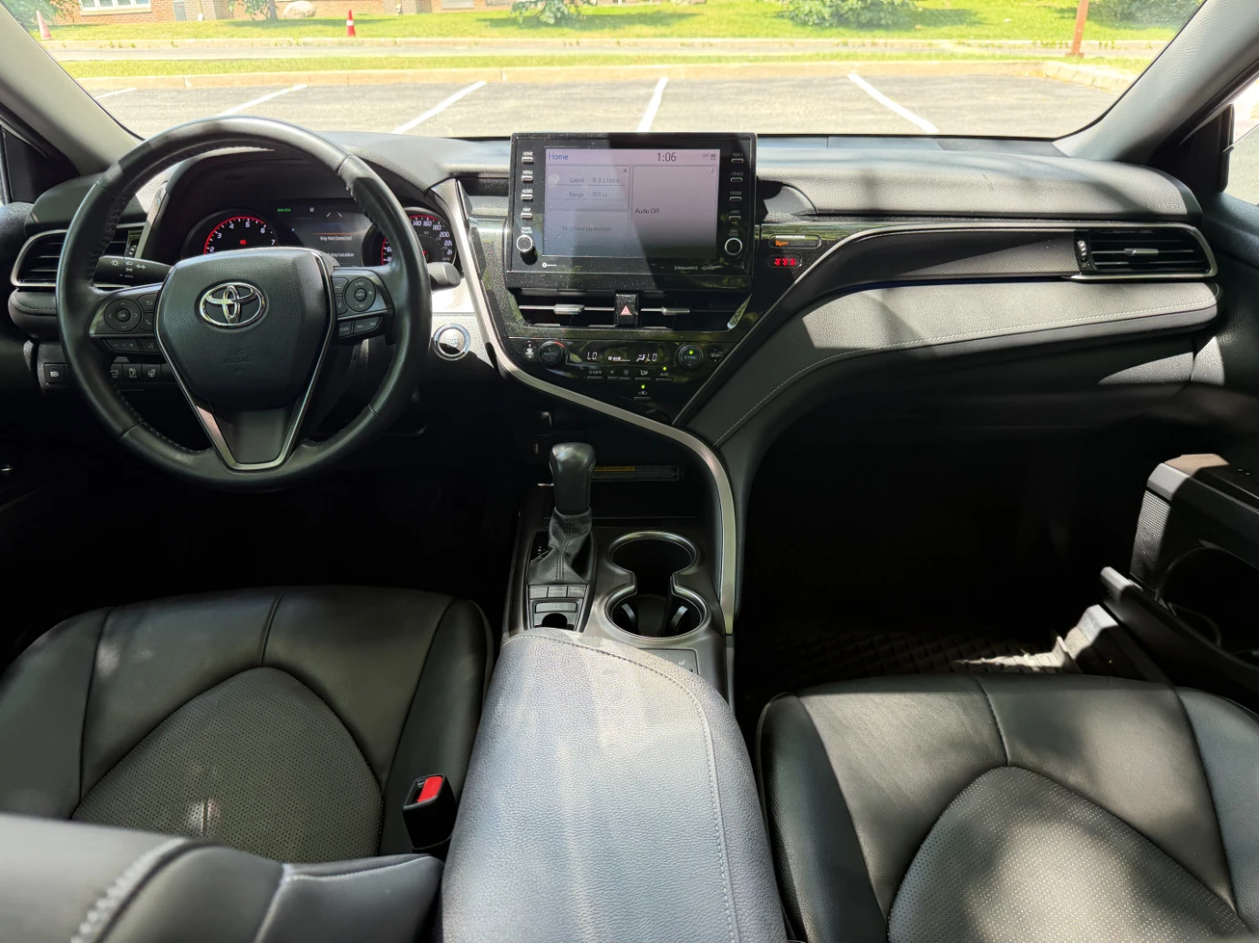 Toyota Camry Малък пробег / Без удари / Есктри, снимка 9 - Автомобили и джипове - 54912463