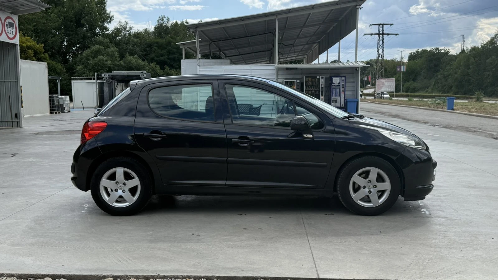 Peugeot 207 1.4 Стария двигател, снимка 7 - Автомобили и джипове - 55404573