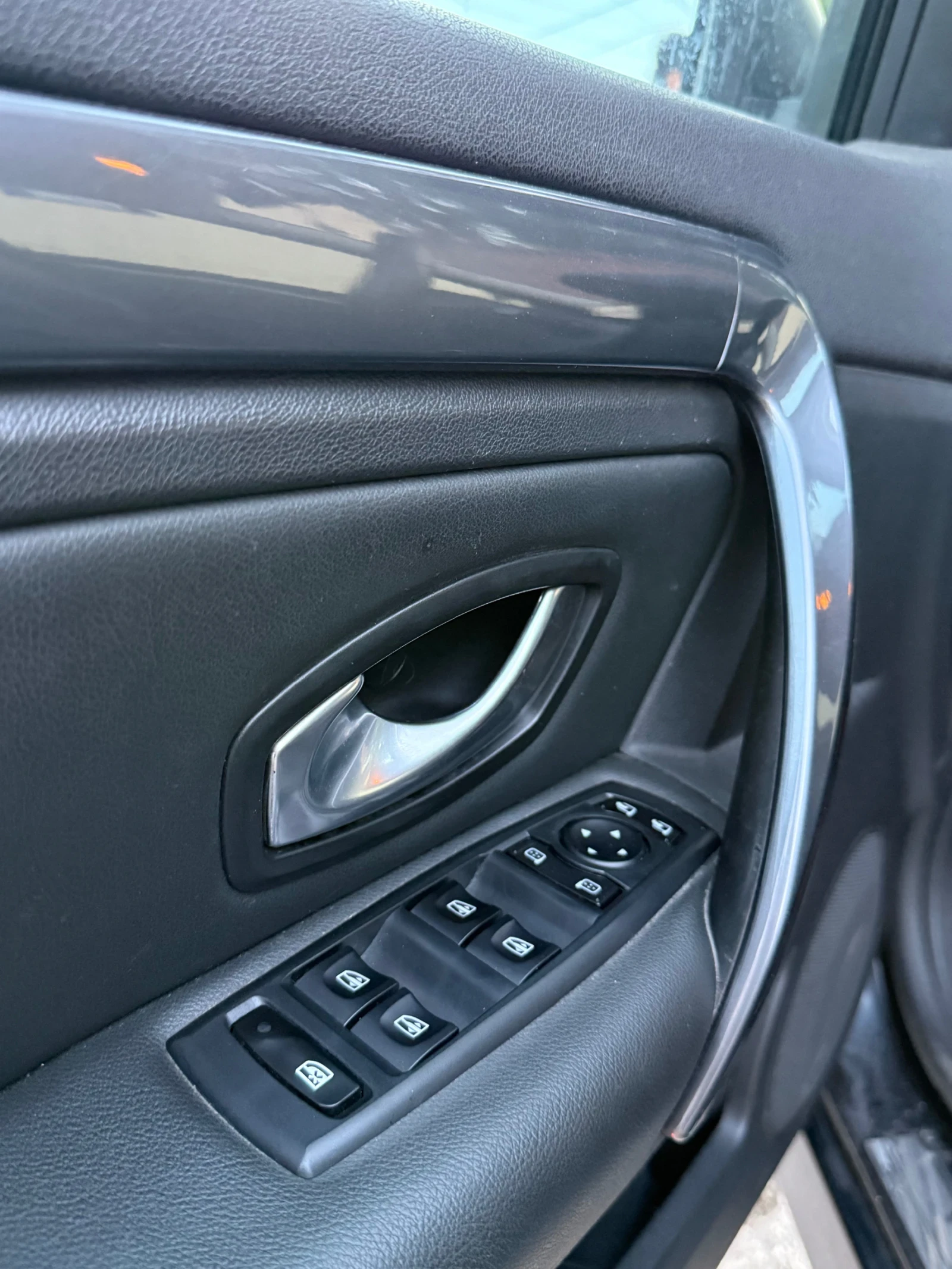 Renault Laguna Renault Laguna 2.0 DCI 150 к.с. Перфектна, снимка 7 - Автомобили и джипове - 55636982