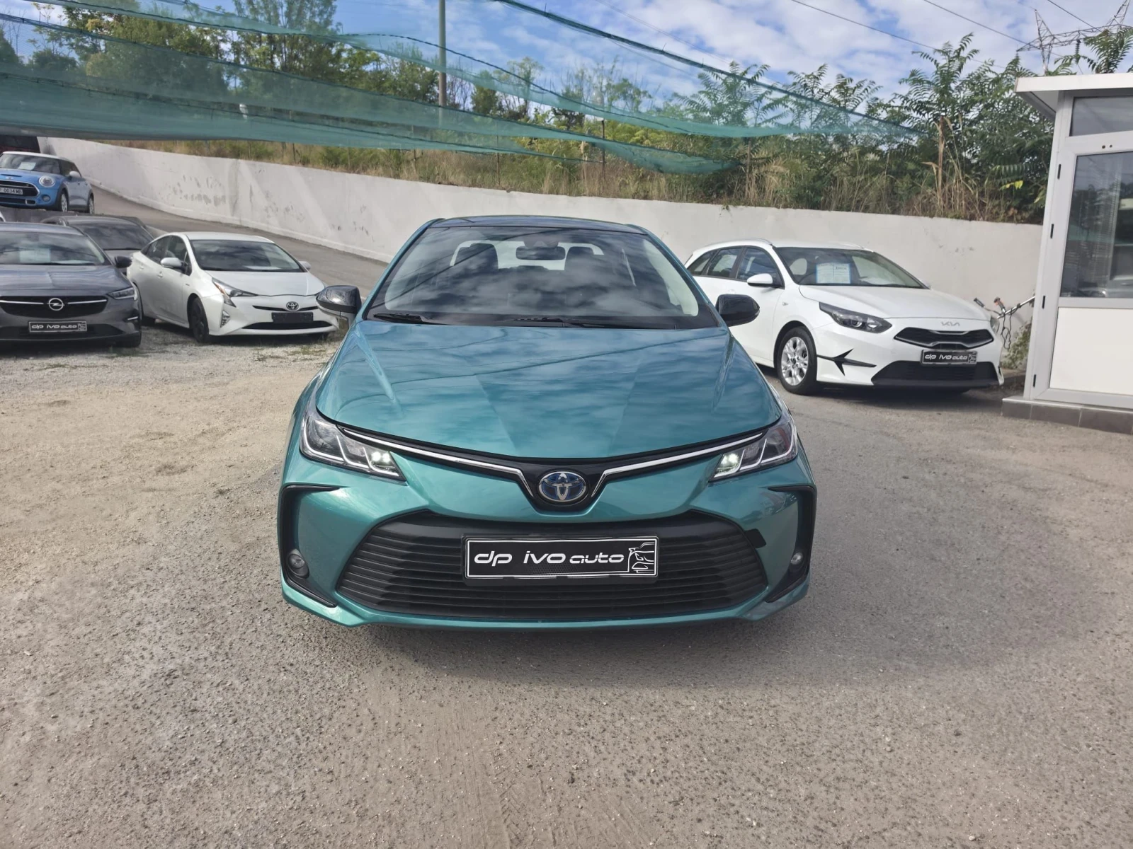 Toyota Corolla 1.8 HYBRID* ГАЗ* ОТЛИЧЕН* , снимка 8 - Автомобили и джипове - 55716970