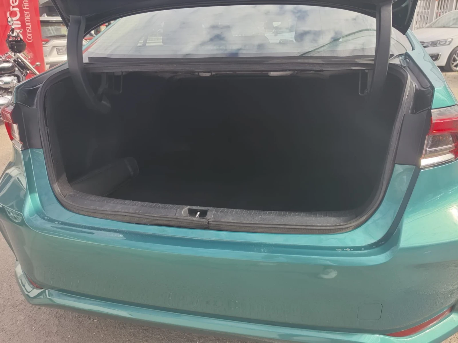 Toyota Corolla 1.8 HYBRID* ГАЗ* ОТЛИЧЕН* , снимка 15 - Автомобили и джипове - 55716970