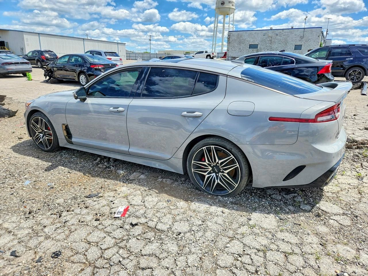 Kia Stinger GT2 - DISTRONIC - ОБДУХ - ПОДГРЕВИ, снимка 4 - Автомобили и джипове - 55926575