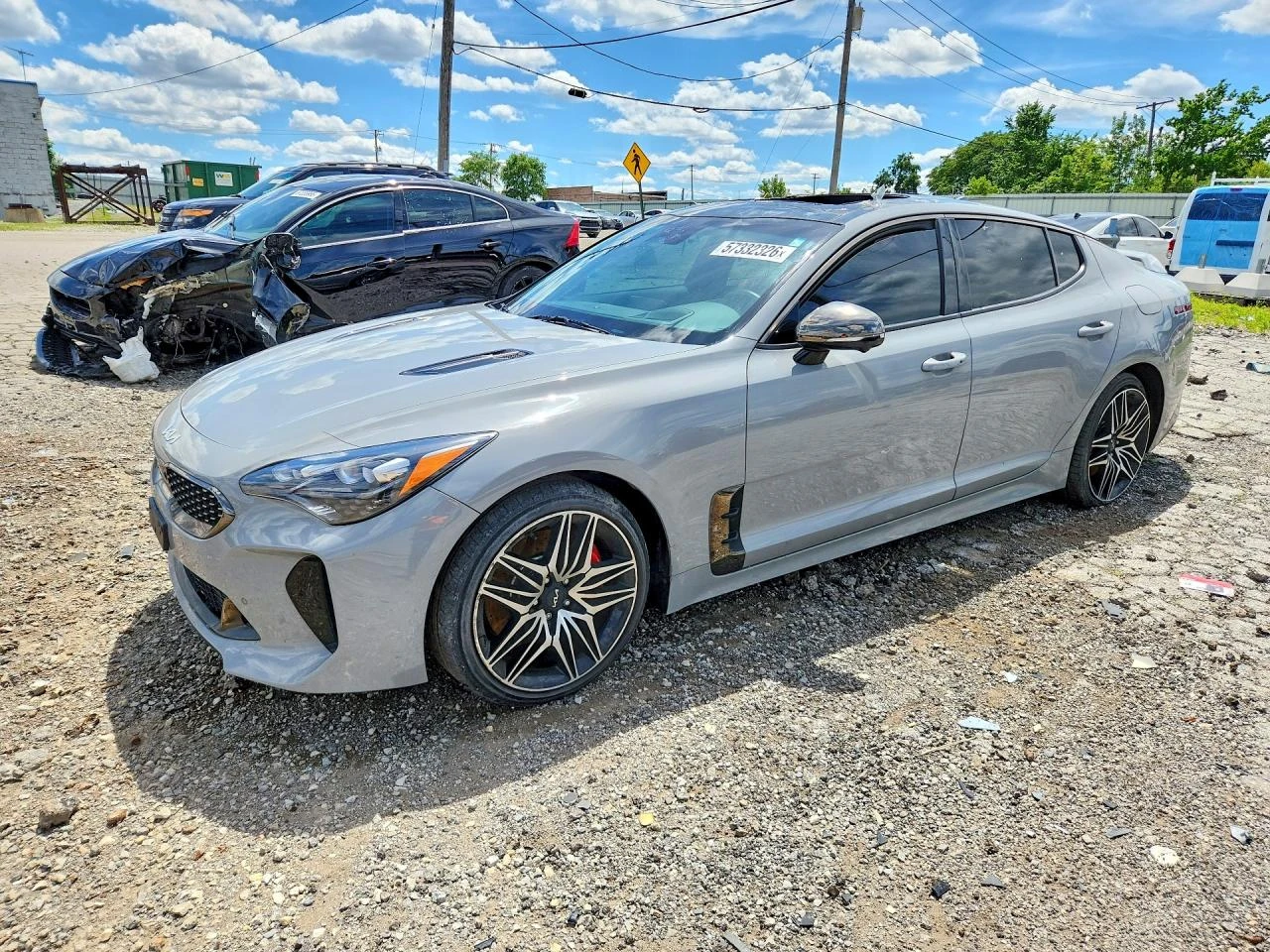Kia Stinger GT2 - DISTRONIC - ОБДУХ - ПОДГРЕВИ, снимка 3 - Автомобили и джипове - 55926575
