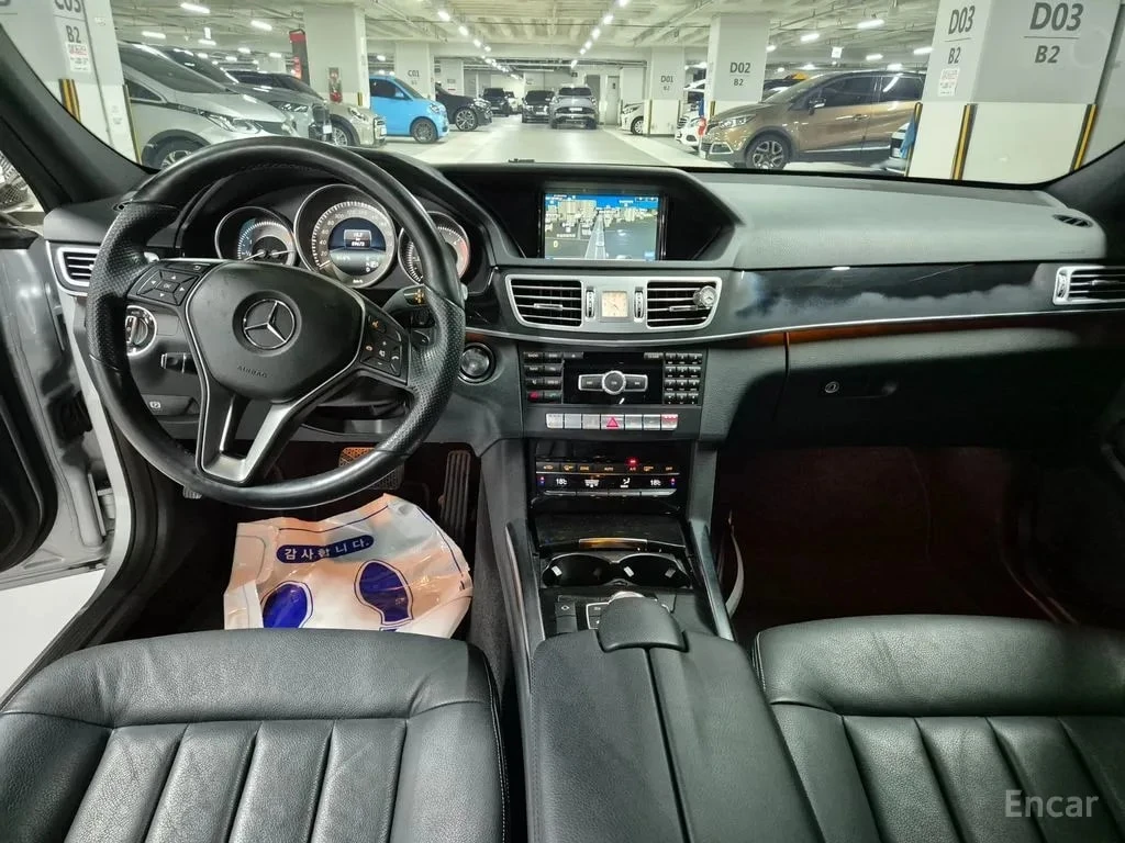 Mercedes-Benz E 220 CDI Avantgarde* ШИБИДАХ* ПОДГРЕВ* ПАМЕТ* НАВИ* , снимка 7 - Автомобили и джипове - 55962626