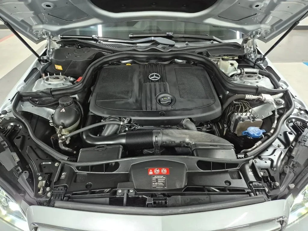 Mercedes-Benz E 220 CDI Avantgarde* ШИБИДАХ* ПОДГРЕВ* ПАМЕТ* НАВИ* , снимка 6 - Автомобили и джипове - 55962626