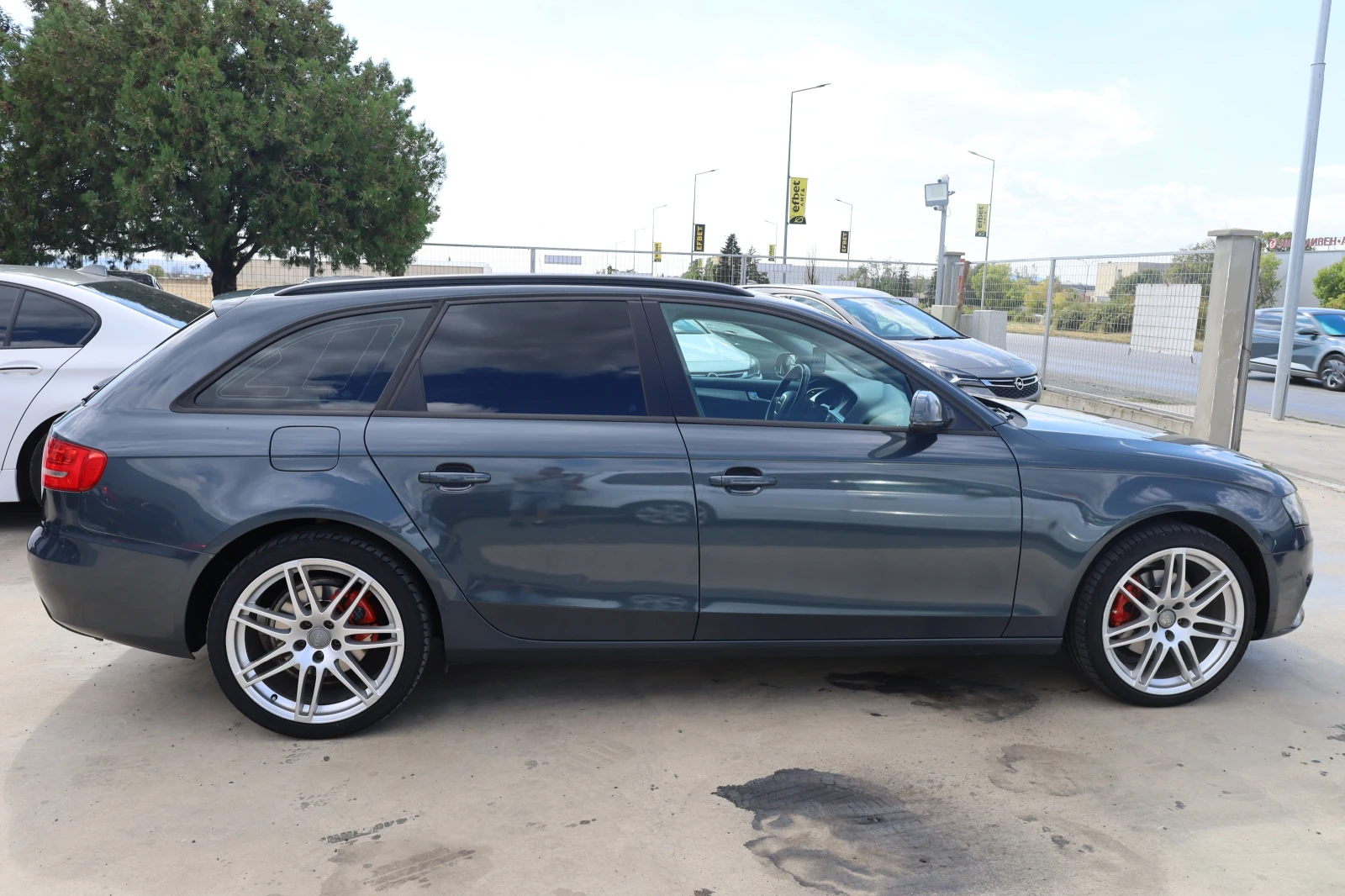 Audi A4 AVANT 2.0TDI ЛИЗИНГ, снимка 4 - Автомобили и джипове - 56161629