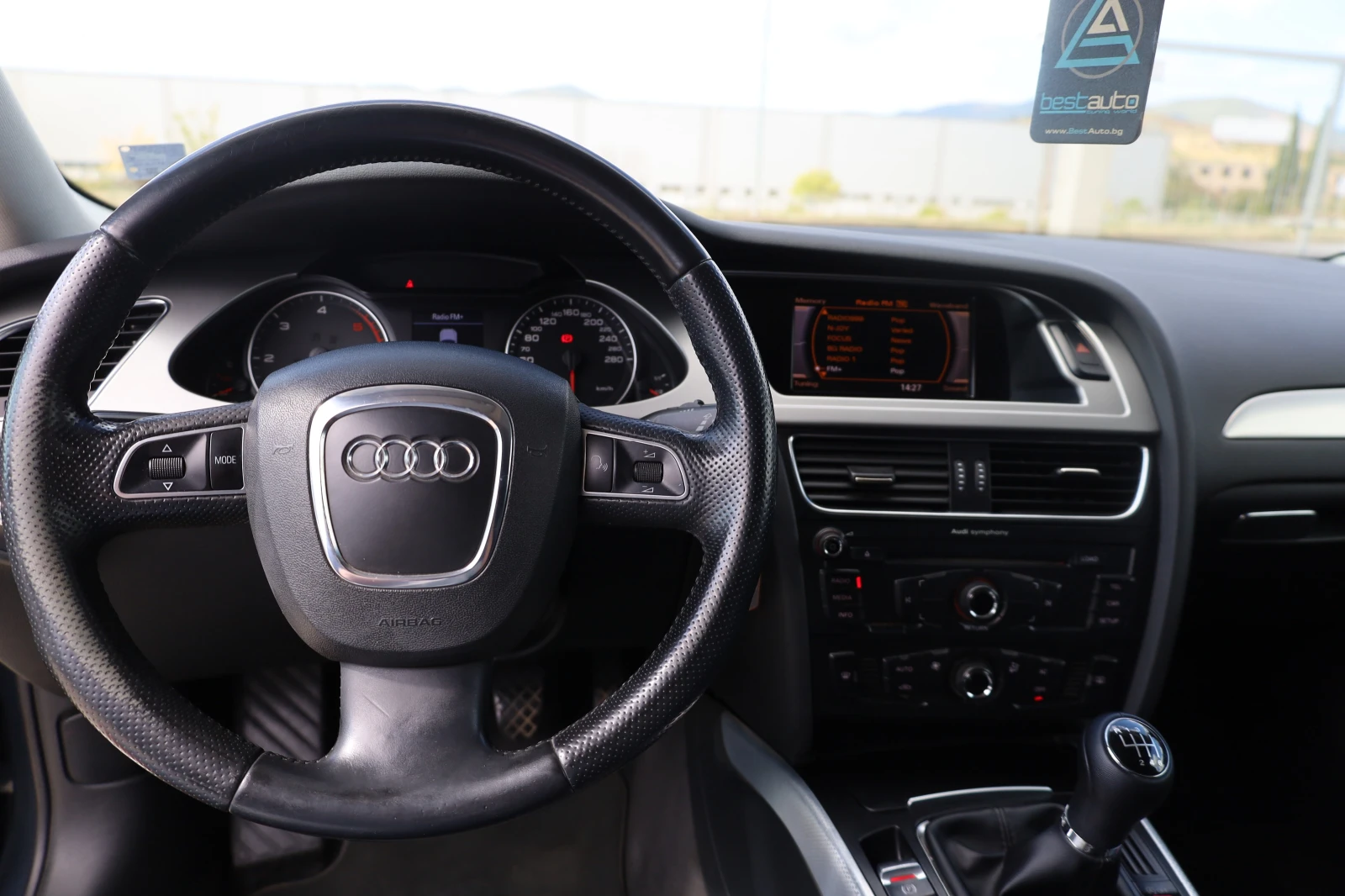Audi A4 AVANT 2.0TDI ЛИЗИНГ, снимка 9 - Автомобили и джипове - 56161629