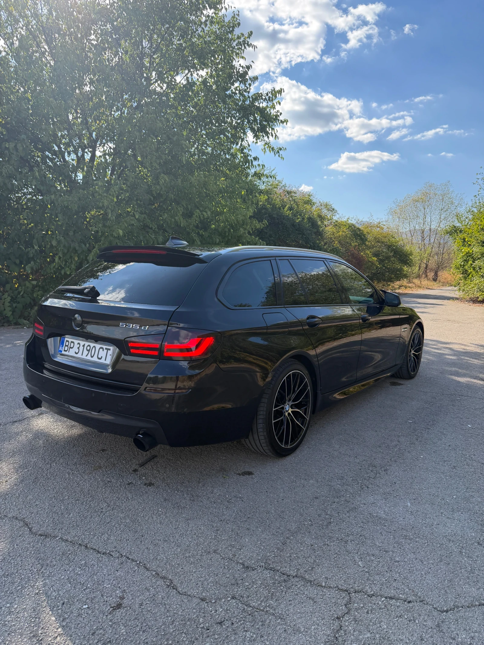 BMW 535  299к.с (на задно) /Дистроник, Вакуум/Head, снимка 5 - Автомобили и джипове - 56314683