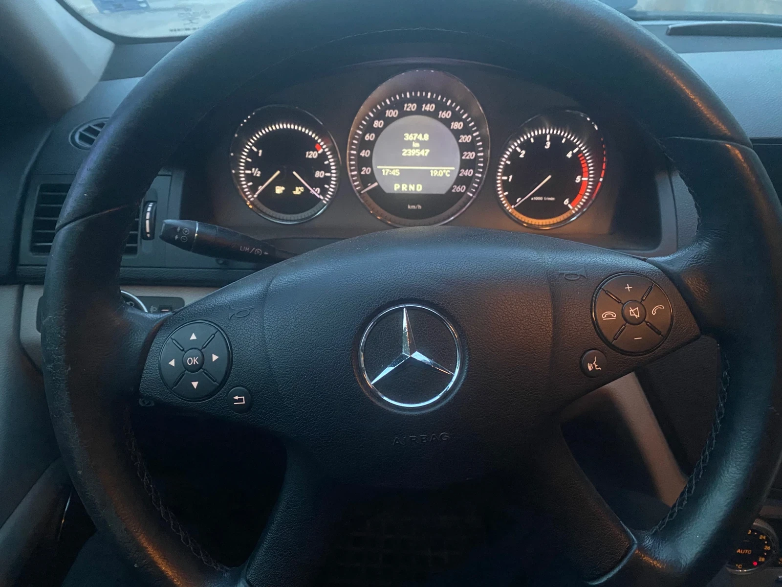 Mercedes-Benz C 180 Cdi, снимка 4 - Автомобили и джипове - 56465705