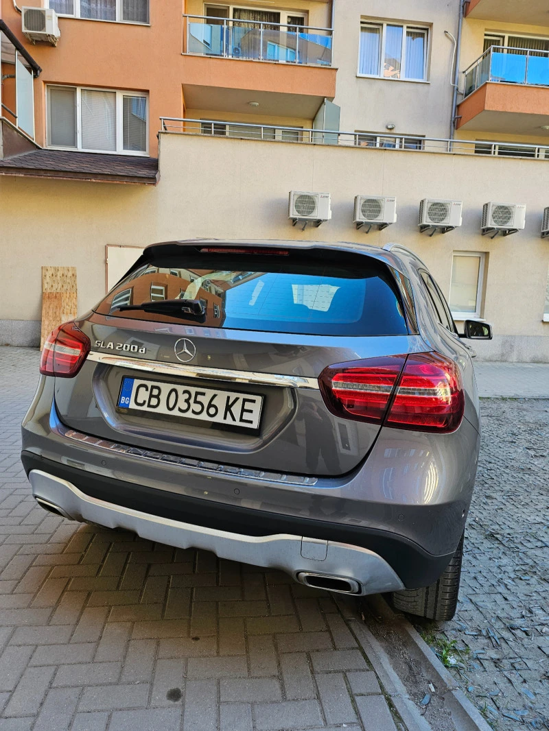 Mercedes-Benz GLA 200, снимка 3 - Автомобили и джипове - 46721659