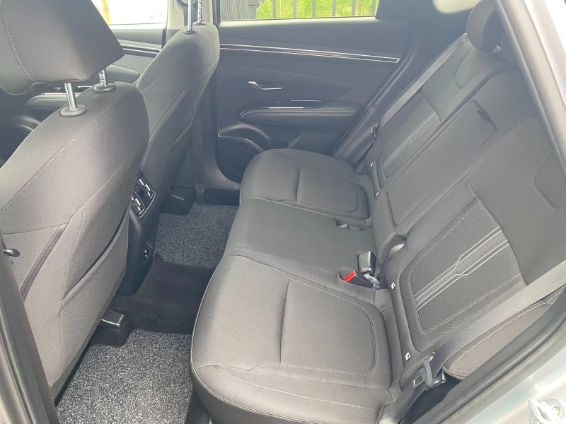 Hyundai Tucson 1.6CRDi-116ks-81000km!!!-LED-NAVI-PDC-KAMERA-EURO6, снимка 12 - Автомобили и джипове - 52180788