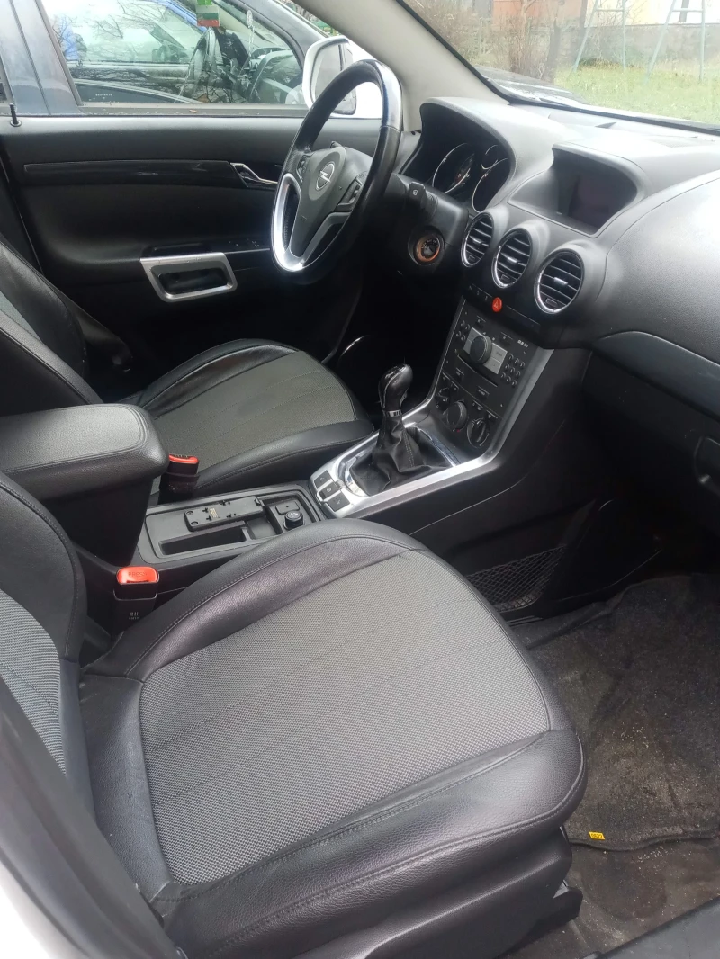 Opel Antara, снимка 7 - Автомобили и джипове - 53521607