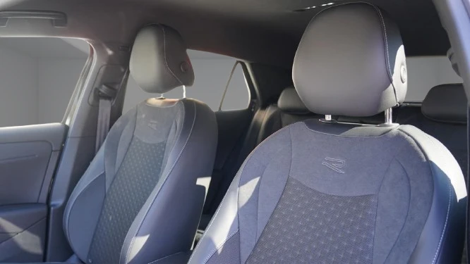 VW T-Roc 1.5 eTSI = R-Line = �������� | Mobile.bg � ����������� 6