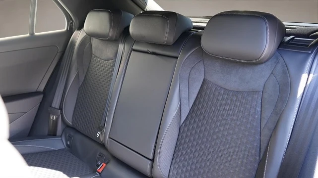 VW T-Roc 1.5 eTSI = R-Line = �������� | Mobile.bg � ����������� 9