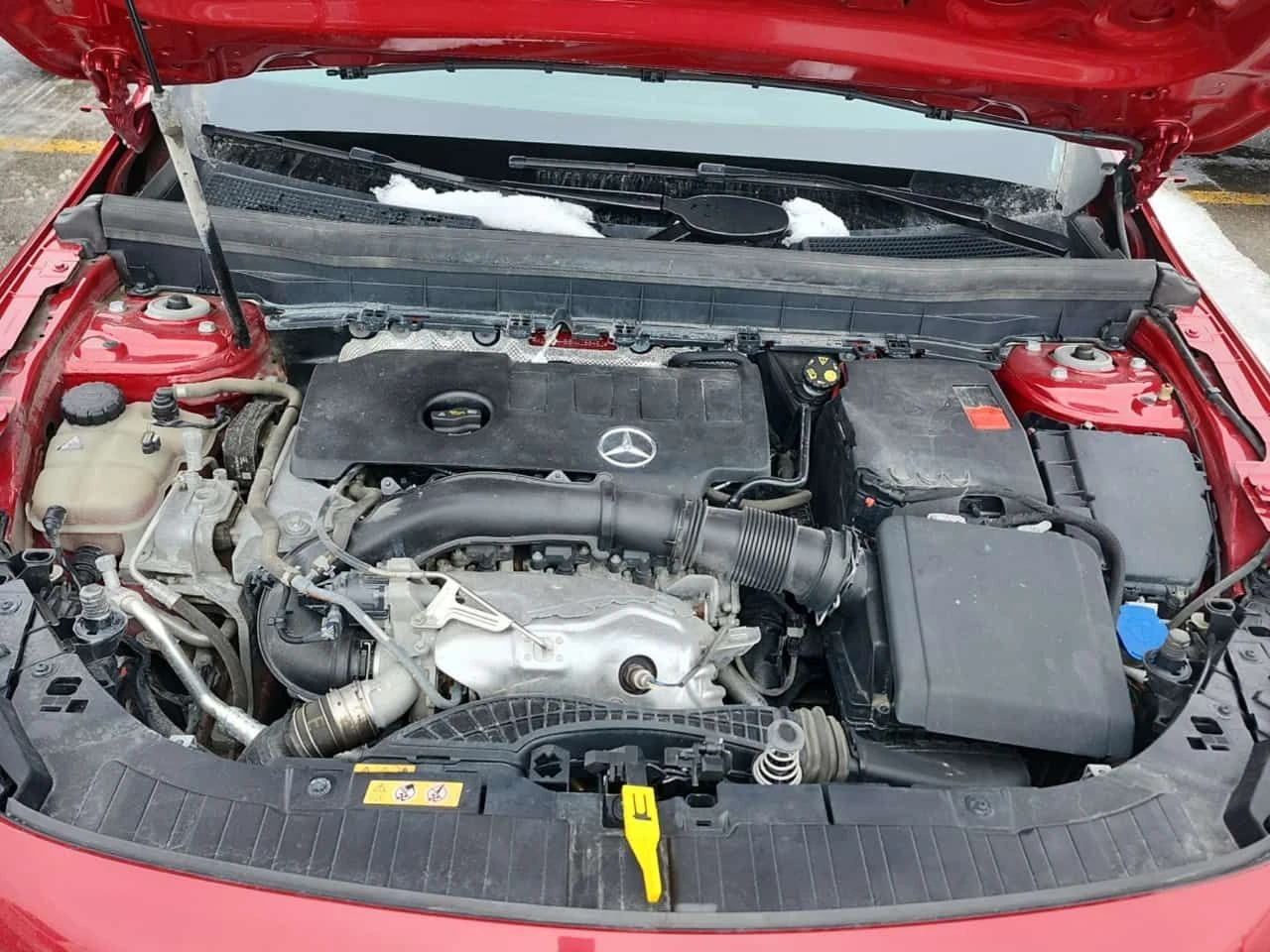 Mercedes-Benz GLB 250| ALCANTARA| PANO| 360 КАМЕРИ| CARFAX, снимка 8 - Автомобили и джипове - 54084950