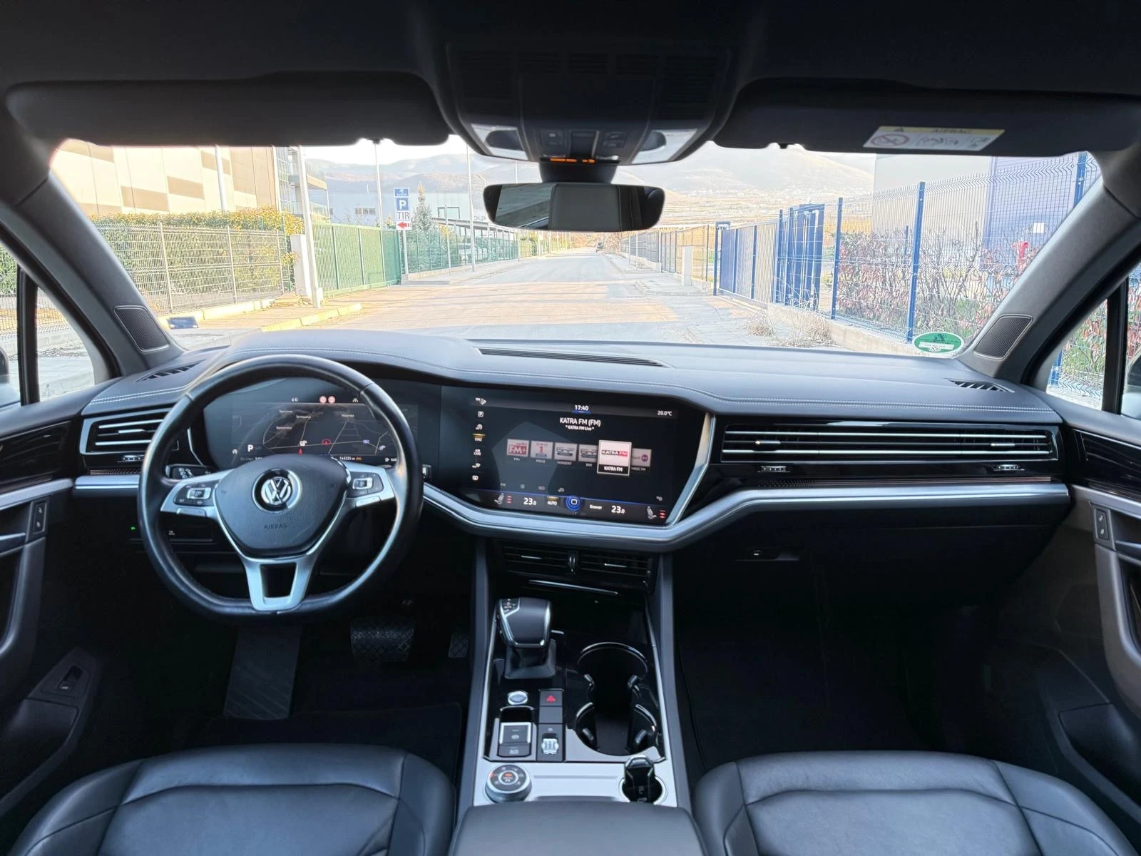 VW Touareg 4motion 286PS, снимка 17 - Автомобили и джипове - 54315388