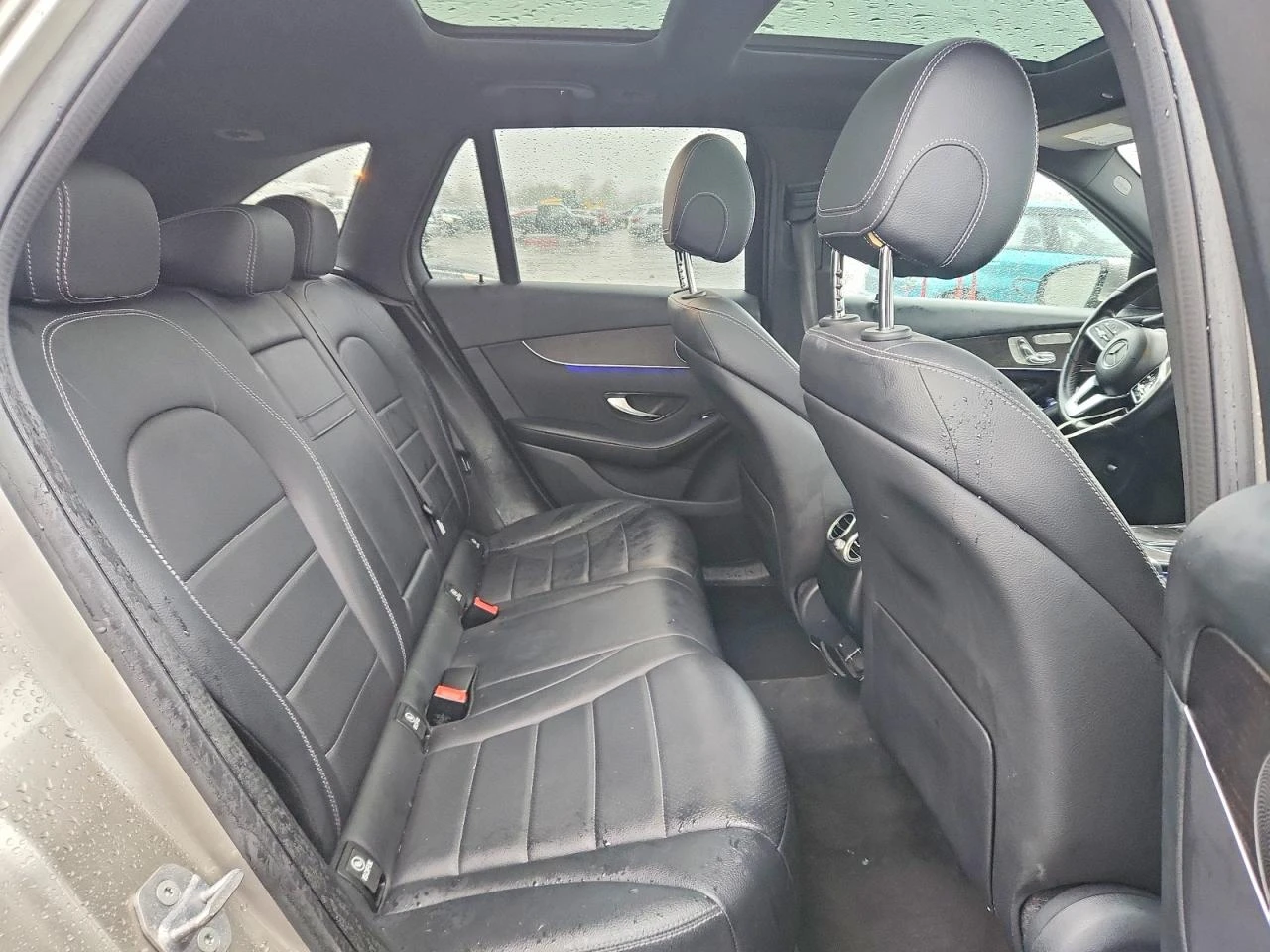 Mercedes-Benz GLC 300 * 4MATIC* DIS* 360* , снимка 11 - Автомобили и джипове - 54330788