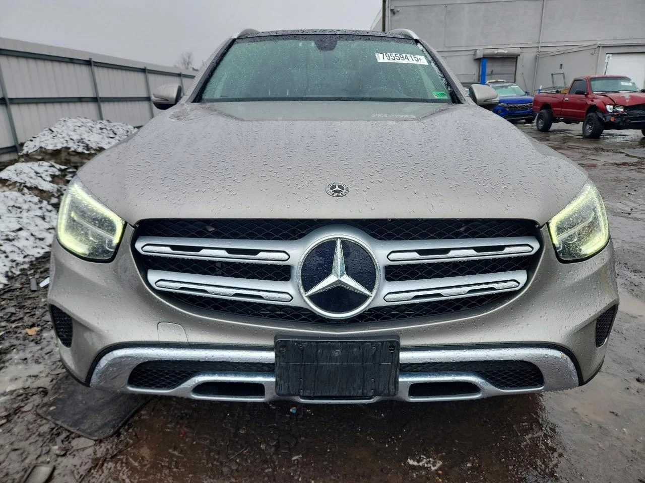 Mercedes-Benz GLC 300 * 4MATIC* DIS* 360* , снимка 2 - Автомобили и джипове - 54330788