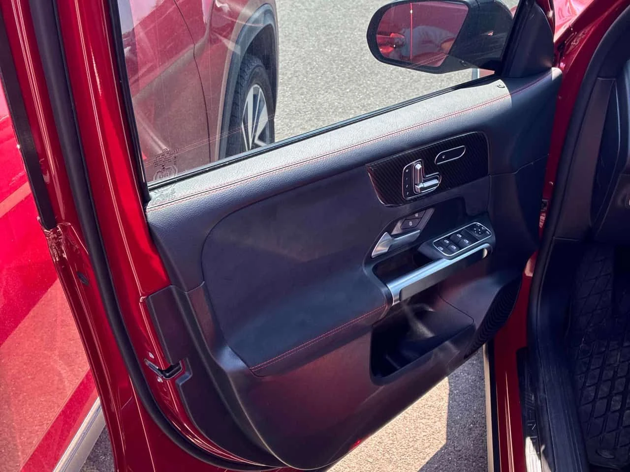 Mercedes-Benz GLB35AMG | DISTRONIC | 360 | �������� | CARFAX |  | Mobile.bg � ����������� 12