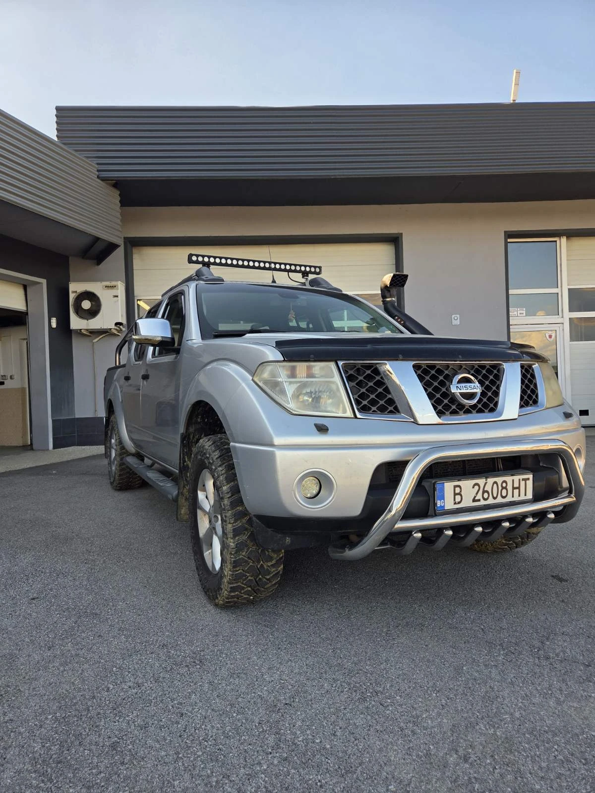 Nissan Navara, снимка 2 - Автомобили и джипове - 54750724