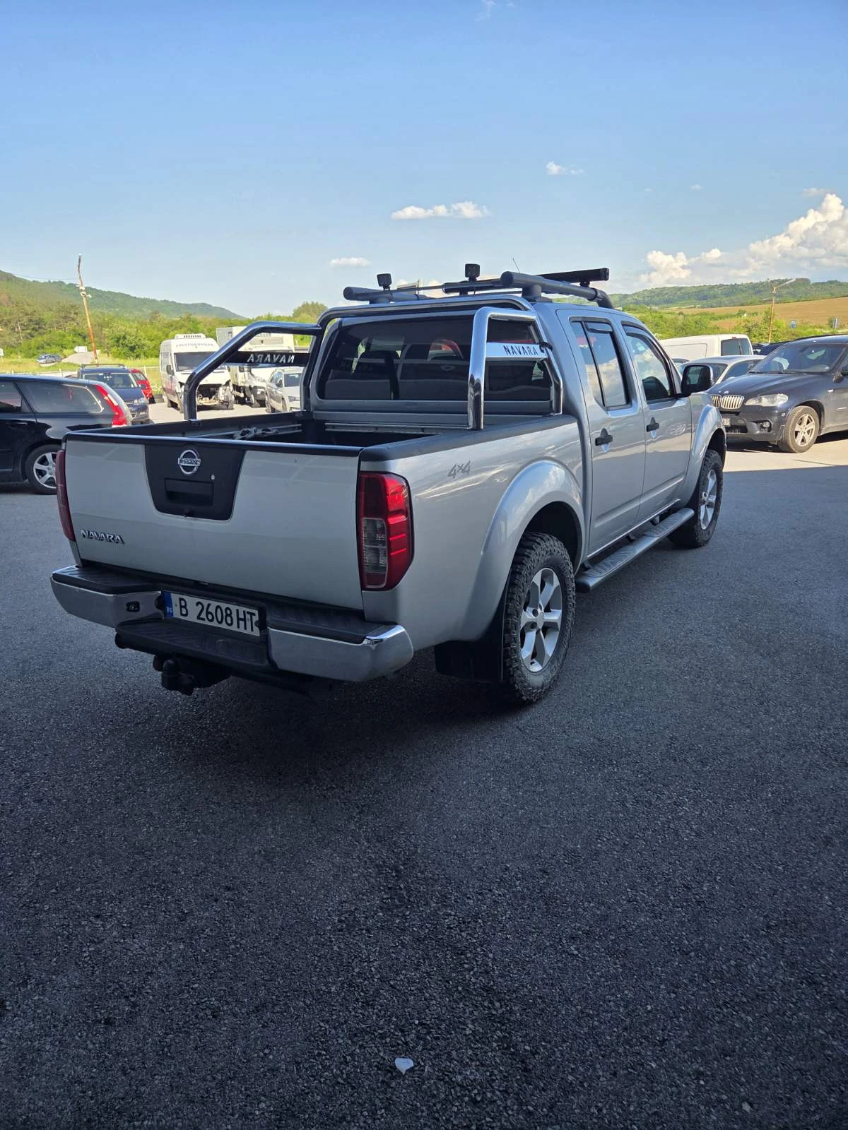Nissan Navara, снимка 11 - Автомобили и джипове - 54750724