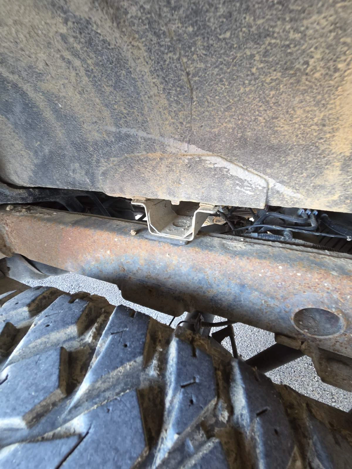 Nissan Navara, снимка 16 - Автомобили и джипове - 54750724