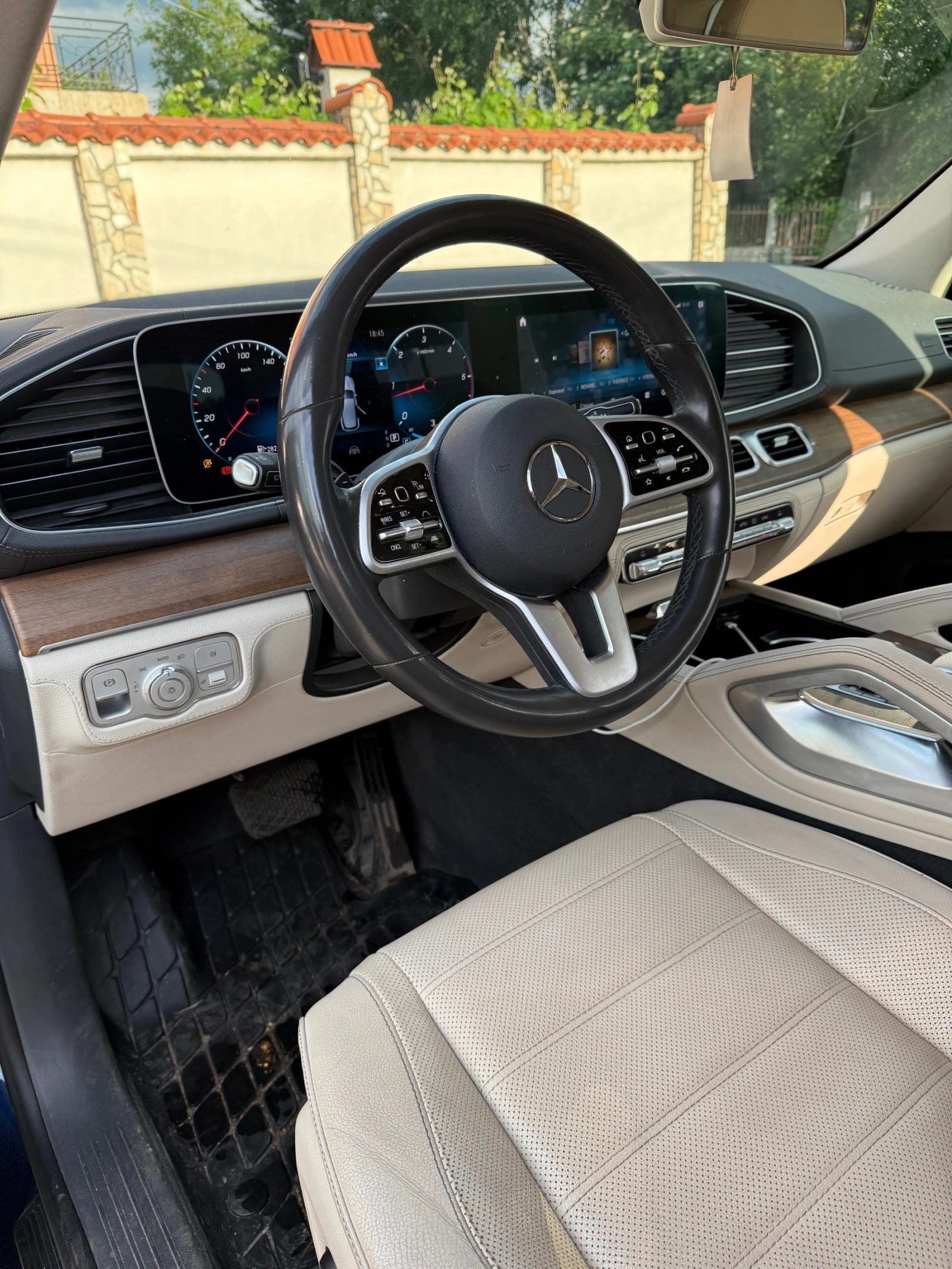 Mercedes-Benz GLE 400, снимка 5 - Автомобили и джипове - 54817681