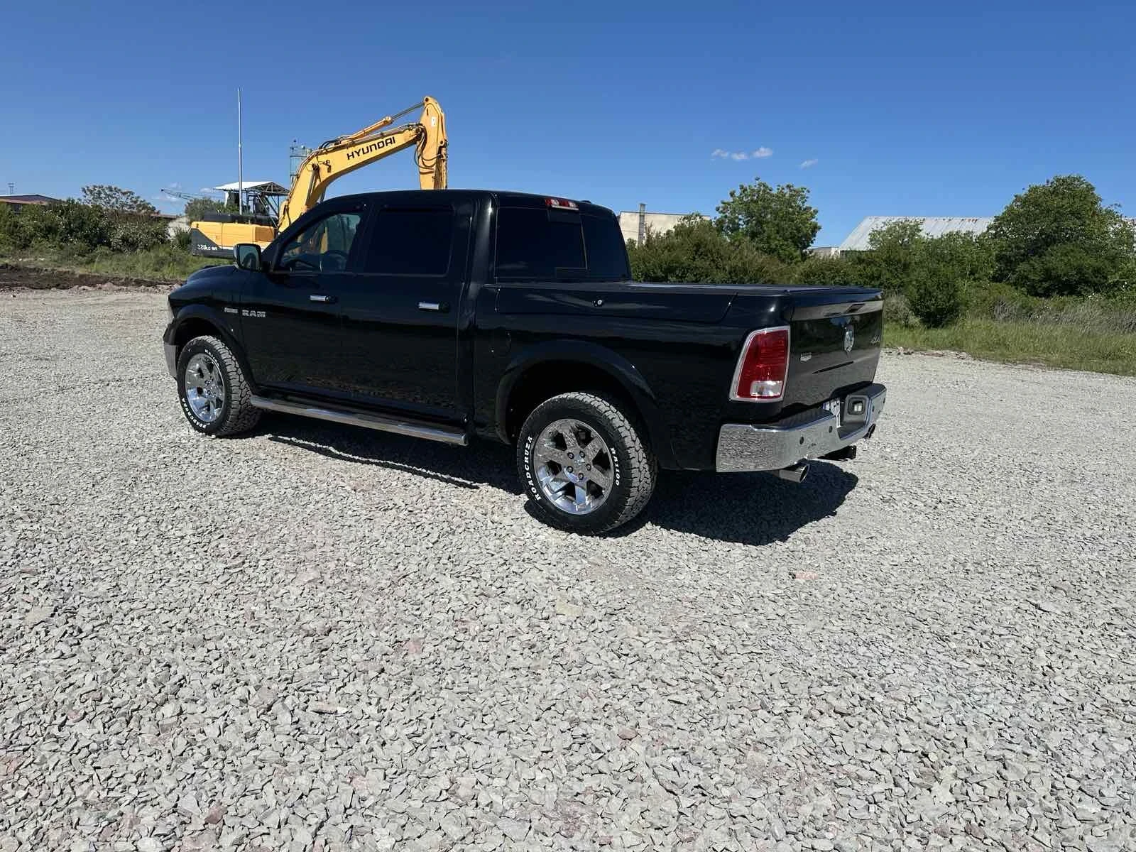 Dodge RAM 1500 5.7 LARAMIE 