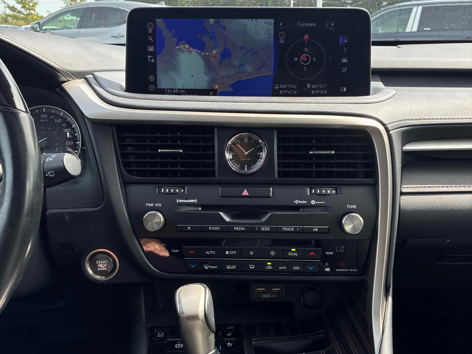 Lexus RX 350 | CARFAX | ГЛАВНО ПРЕДСТАВИТЕЛСТВО НА LEXUS, снимка 9 - Автомобили и джипове - 56008176