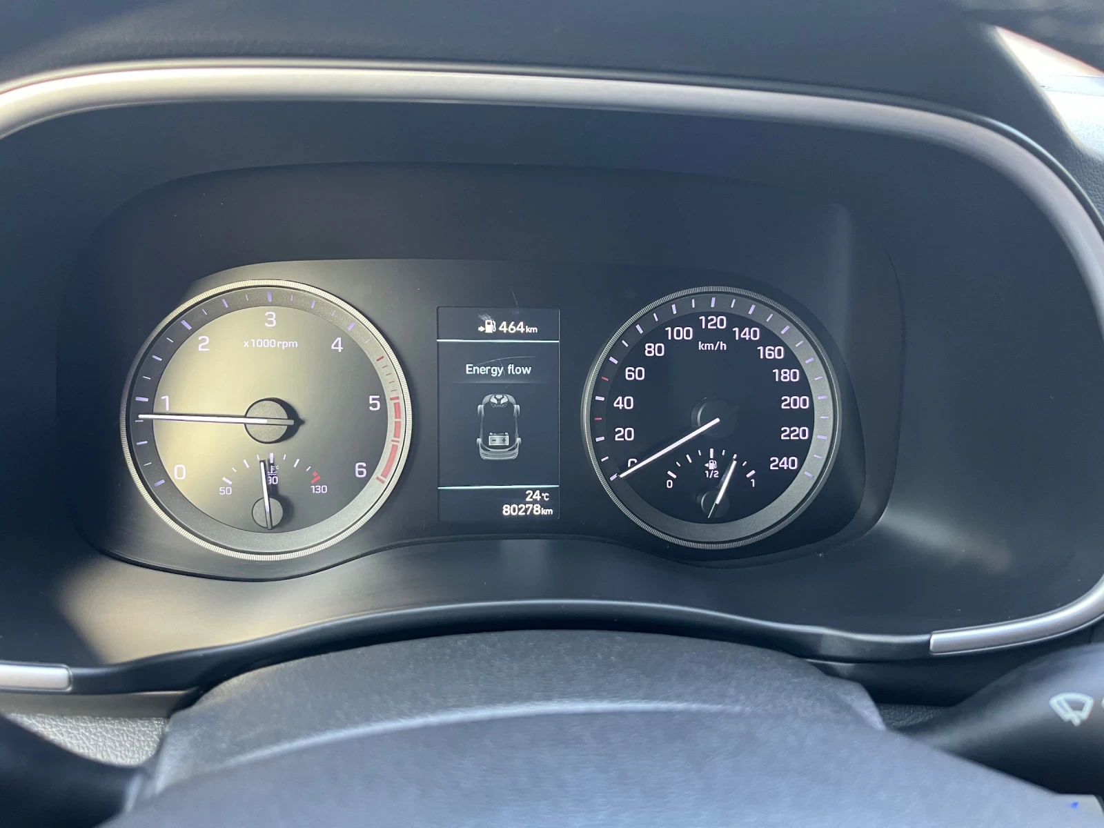 Hyundai Tucson MildHybrid* 48v* Регистриран, снимка 14 - Автомобили и джипове - 56125977