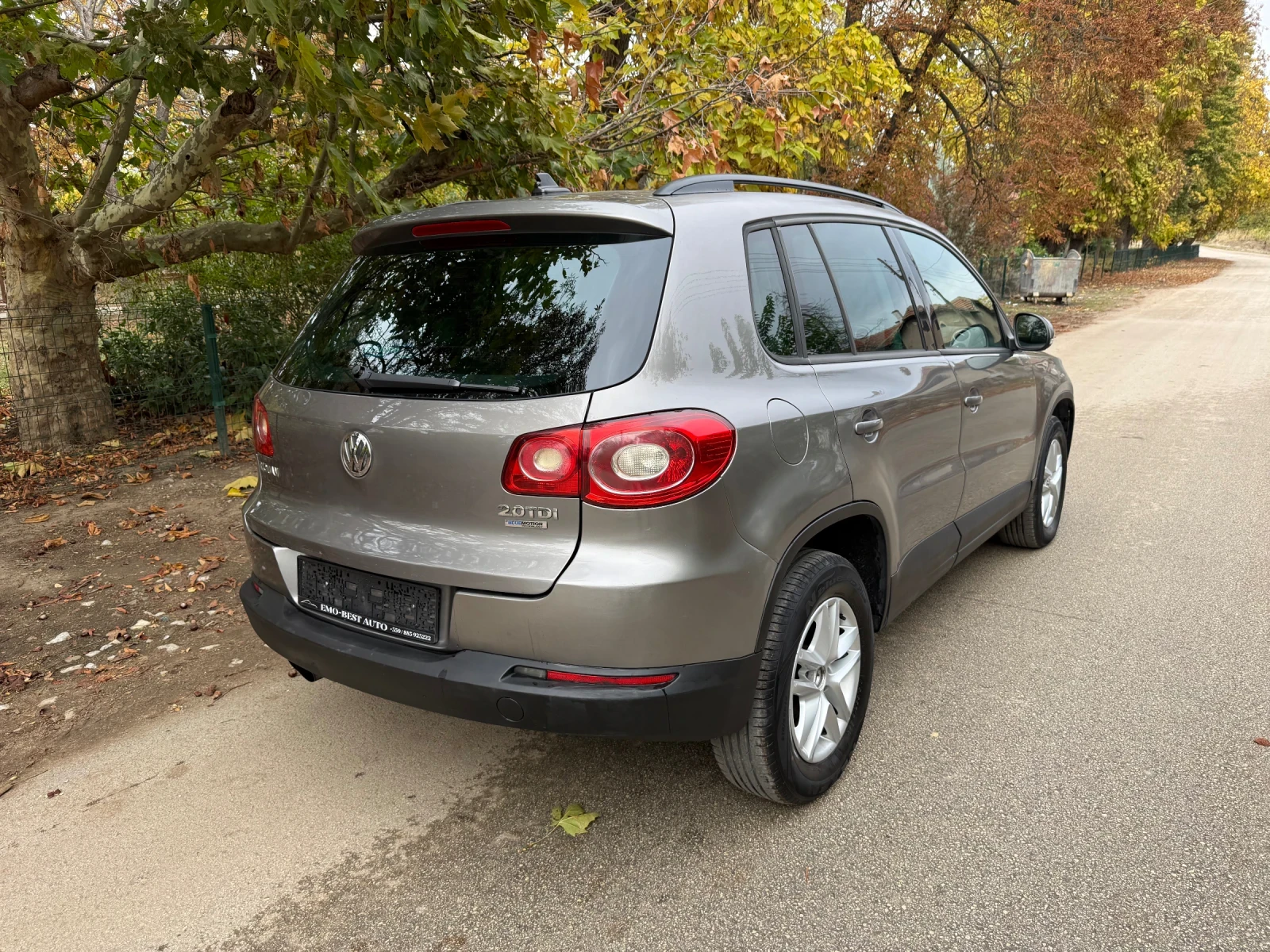 VW Tiguan 2.0d* NAVI* KAMERA* DYNAUDIO, снимка 7 - Автомобили и джипове - 56705975