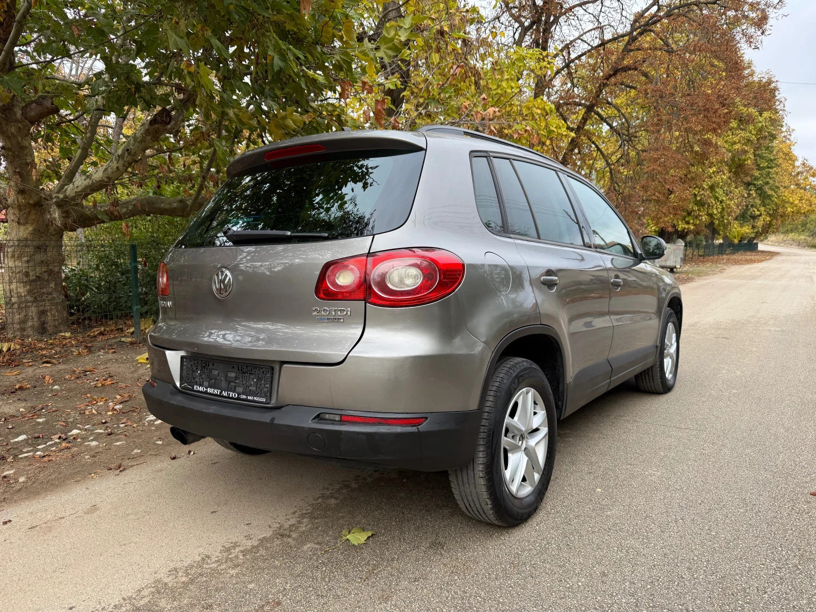 VW Tiguan 2.0d* NAVI* KAMERA* DYNAUDIO, снимка 8 - Автомобили и джипове - 56705975