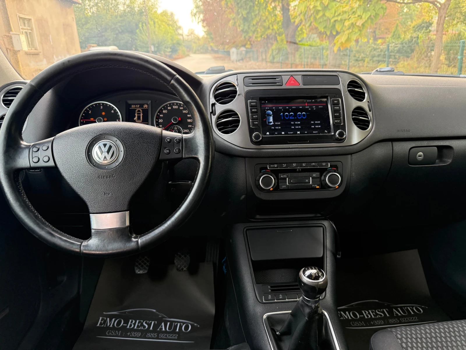 VW Tiguan 2.0d* NAVI* KAMERA* DYNAUDIO, снимка 10 - Автомобили и джипове - 56705975