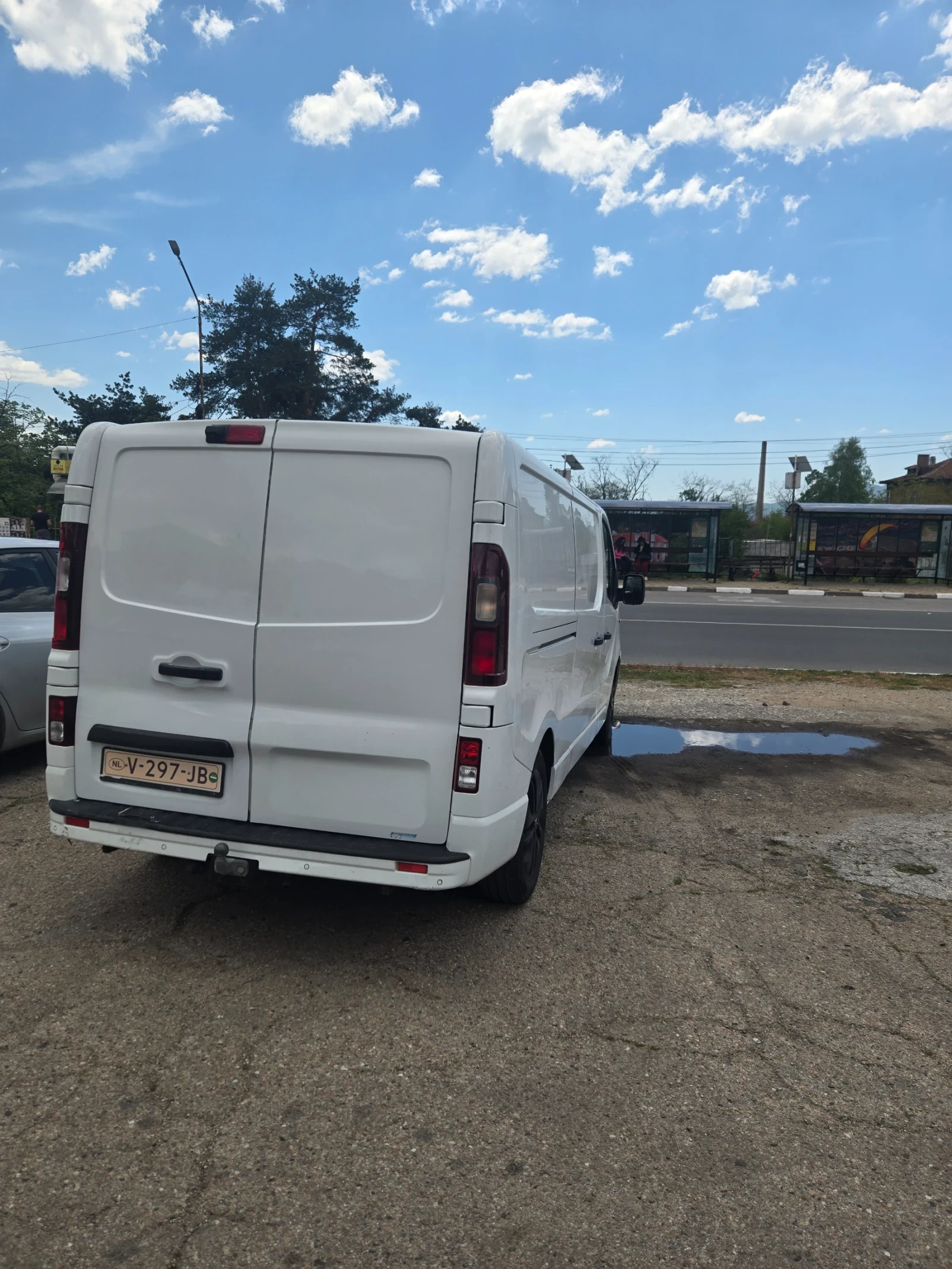 Opel Vivaro, снимка 4 - Бусове и автобуси - 54413573