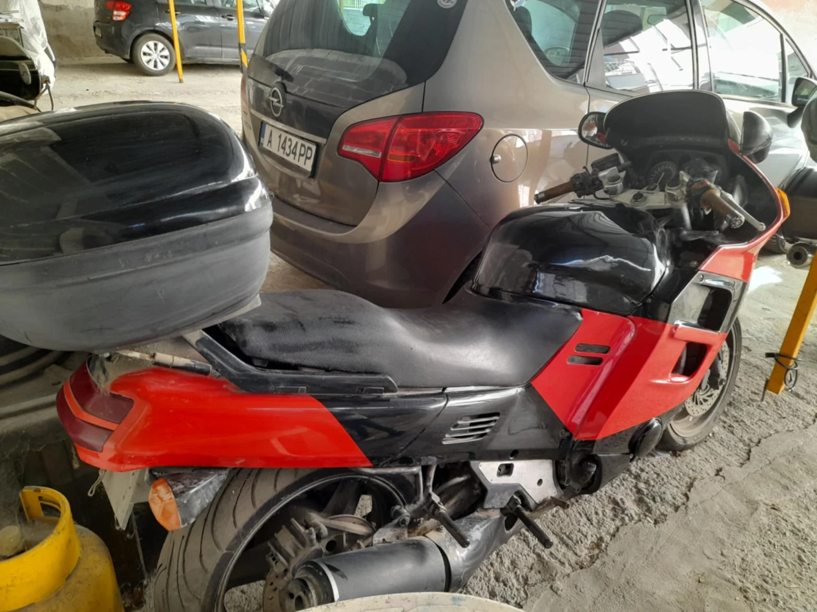 Honda Cbr Honda CBR 1000 F1  - изображение 3