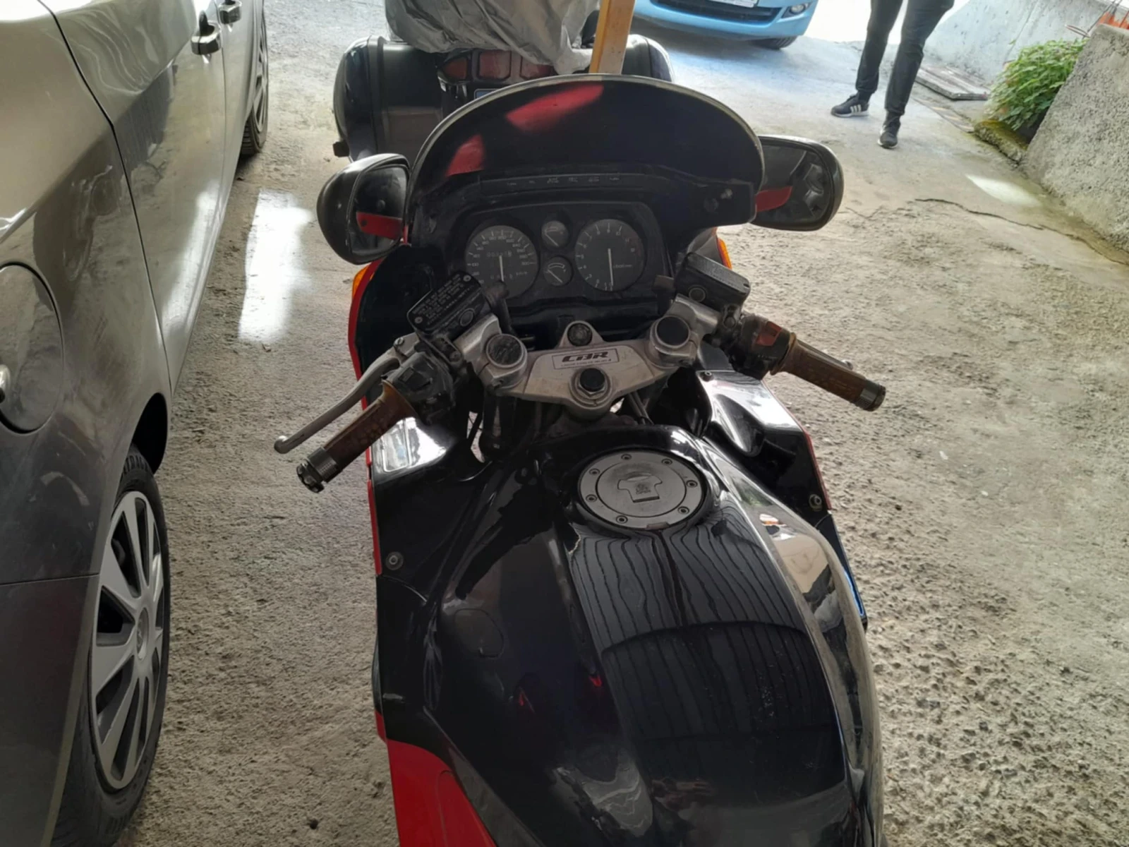 Honda Cbr Honda CBR 1000 F1  - изображение 4