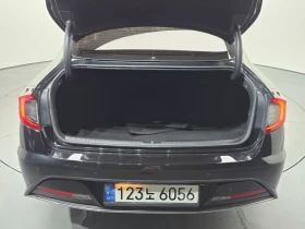 Hyundai Sonata 2.0 Premium Family, снимка 17