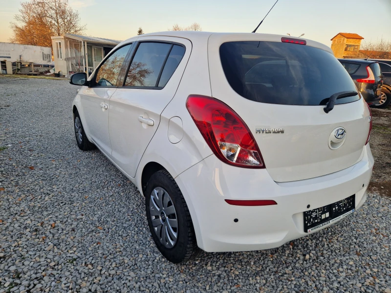 Hyundai I20 1.25i/FACELIFT/LED, снимка 8 - Автомобили и джипове - 48117608