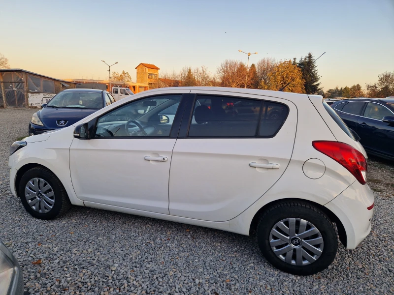 Hyundai I20 1.25i/FACELIFT/LED, снимка 9 - Автомобили и джипове - 48117608