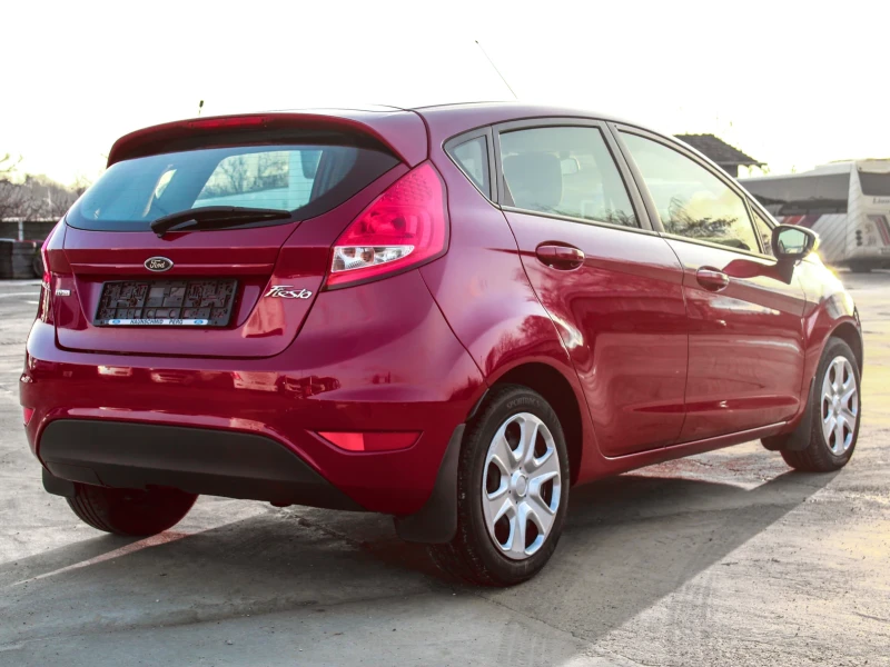 Ford Fiesta 1.4 TDCi 4 врати, снимка 5 - Автомобили и джипове - 48499292