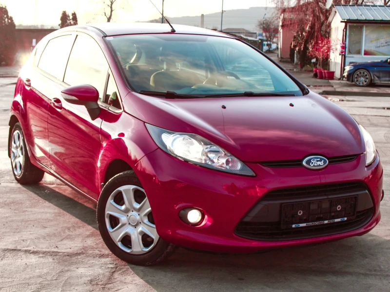 Ford Fiesta 1.4 TDCi 4 врати, снимка 1 - Автомобили и джипове - 48499292